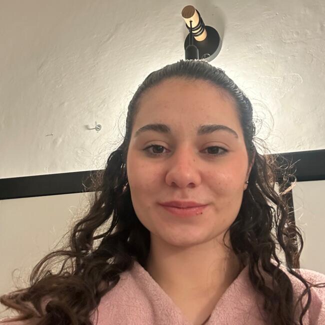 Babysitter in Pisa: Angelamaria