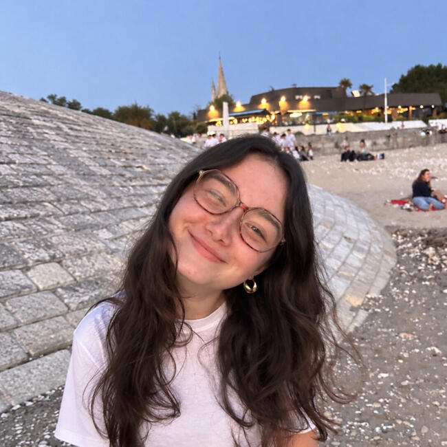 Babysitter in Poitiers: Léa