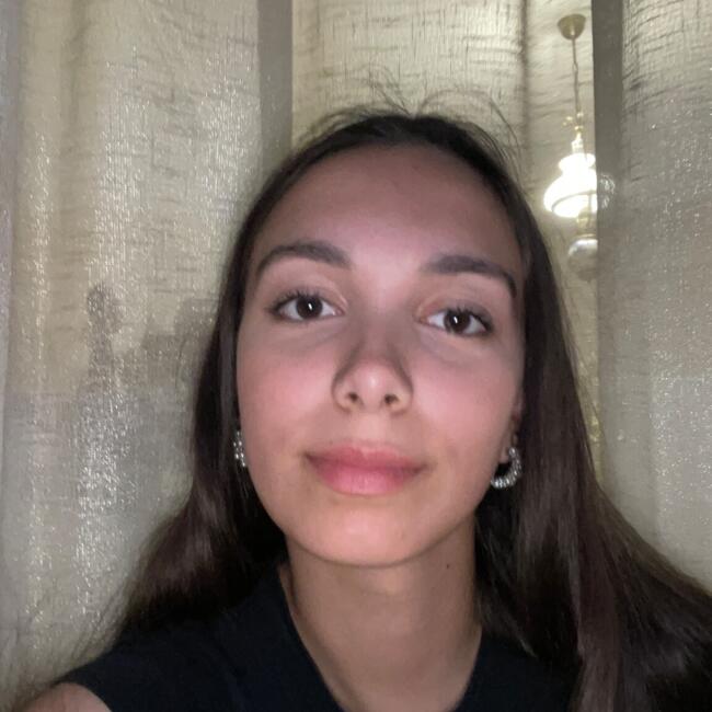 Childminder in Darque: Adília