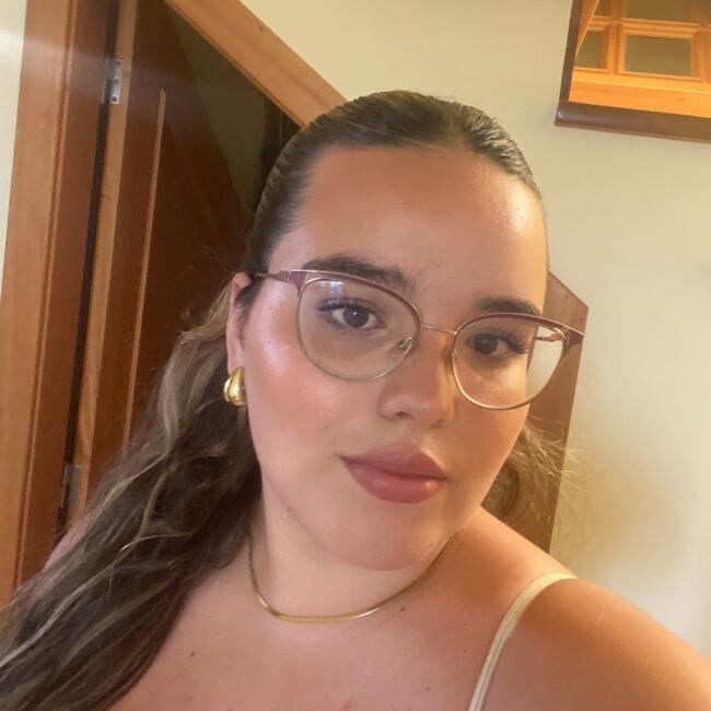 Babysitter em Calheta (Madeira): Francisca