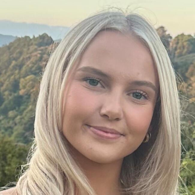 Babysitter in York: Liv