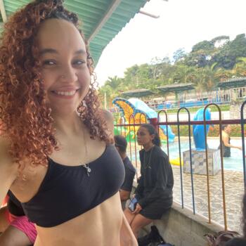 Babá em Roseira (São Paulo): Rayssa