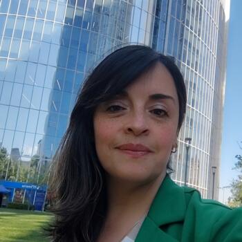 Trabajo para niñera en Santiago de Chile: trabajo de niñera Alejandra