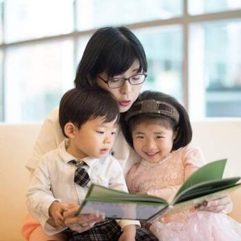 Babysitter in Changwon: 아용