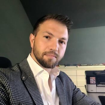 Job de babysitting în Iași: job de babysitting Irinel