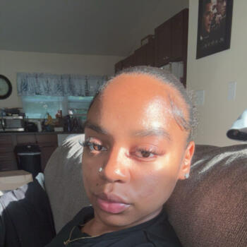 Babysitter in Mastic Beach: Laniyah