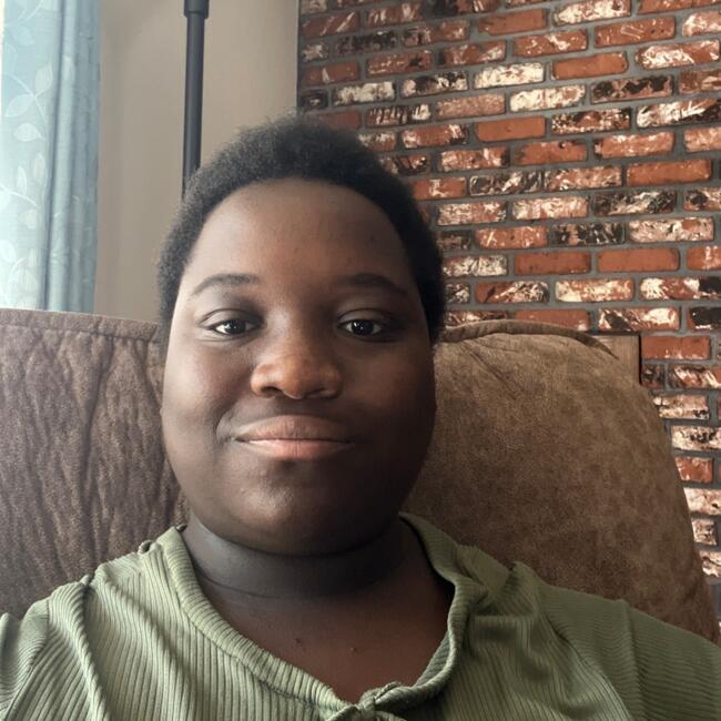 Babysitter in Winton: LYNNE