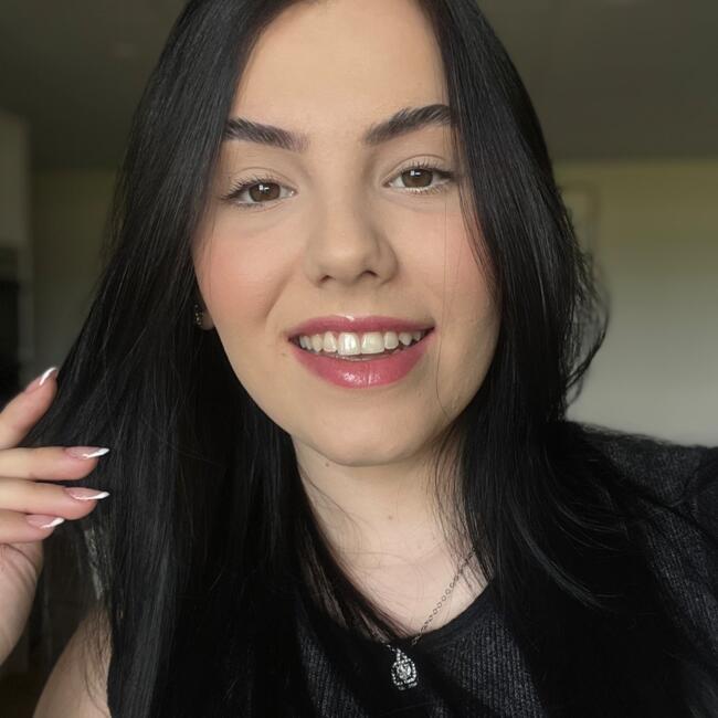 Babysitter in York: Laís