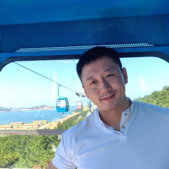 Babysitting job in Singapore: 志成