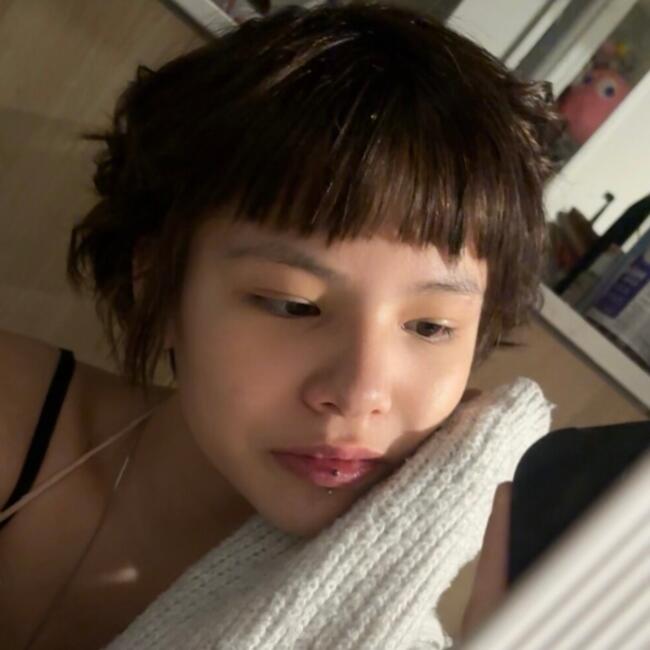 Babysitter in Edmonton: Myra