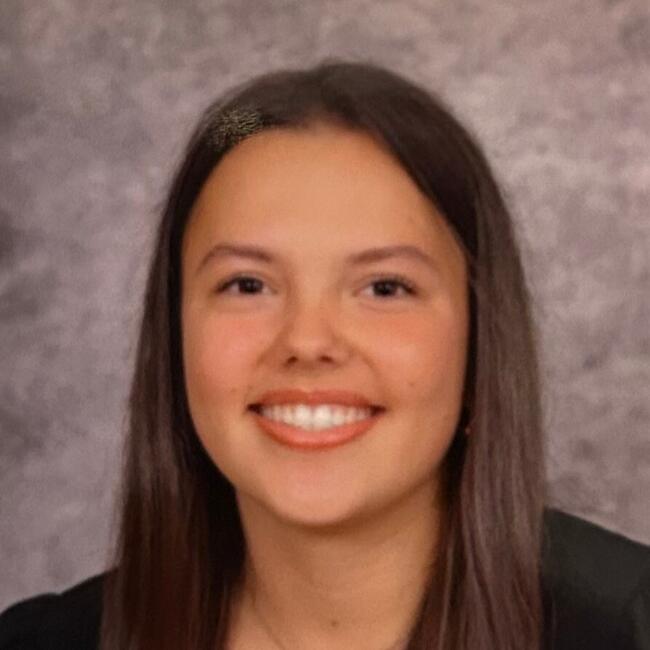 Babysitter in Saint-Romain-de-Colbosc: Lucy