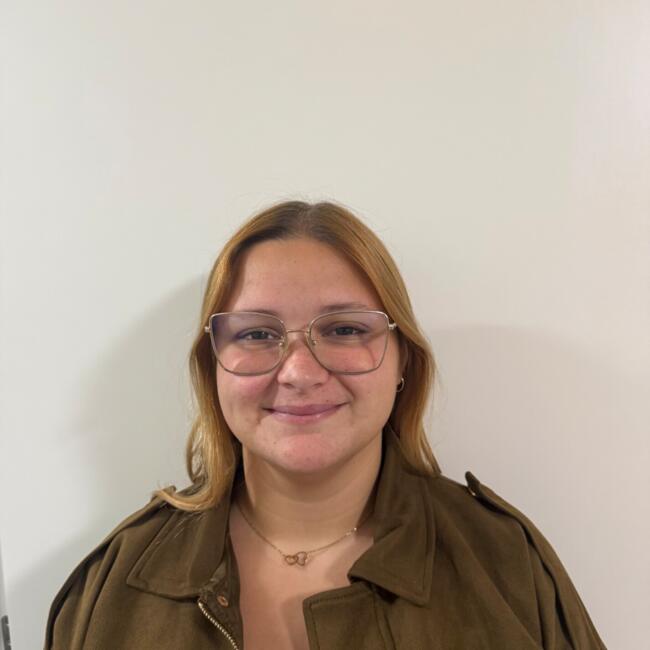Babysitter in Lisbon: Rita