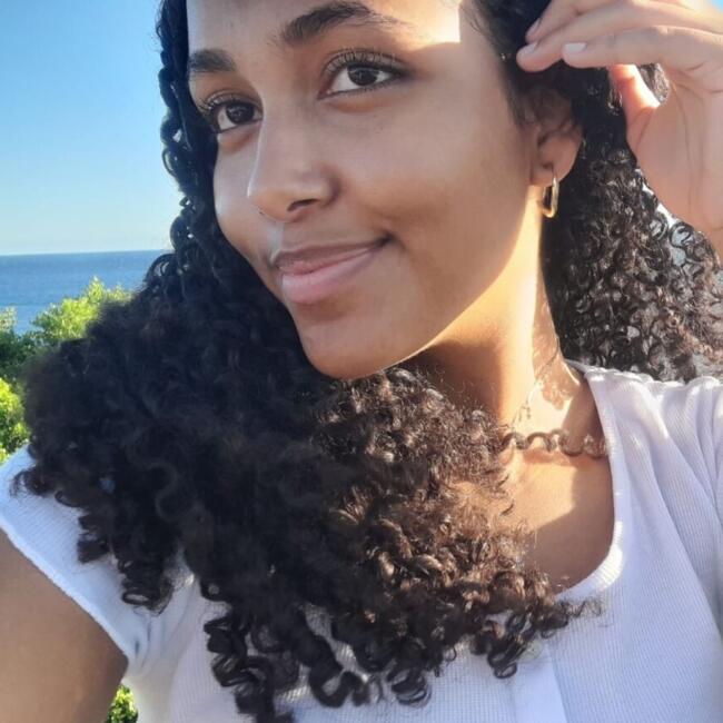 Babá em Salvador: Mirella