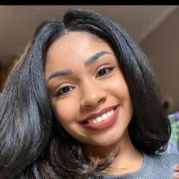 Babysitter in Porto Alegre: Sara