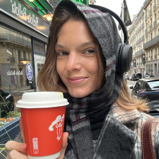 Babysitter in Sydney: Lilly