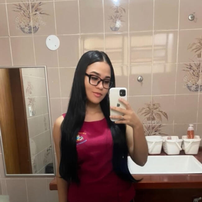 Babysitter in Jundiaí: Cris