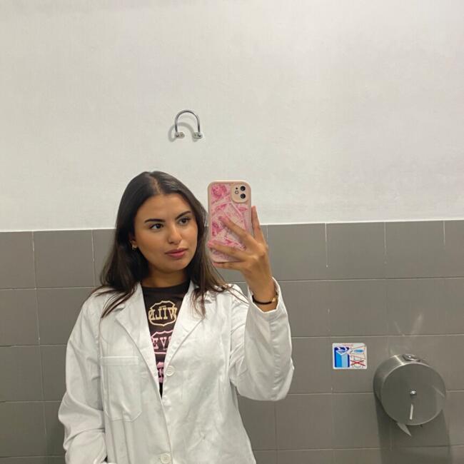 Canguro en Alicante: Abir