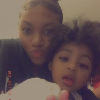 Babysitter Hollywood (Saint Mary's County): Nyana