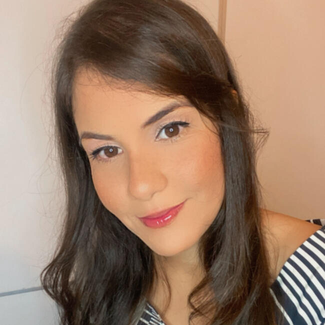 Babysitter in Recife: Helena