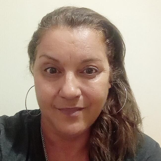 Babysitter in São José dos Campos: Laís