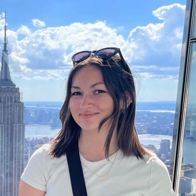 Babysitter in Paris: Margot