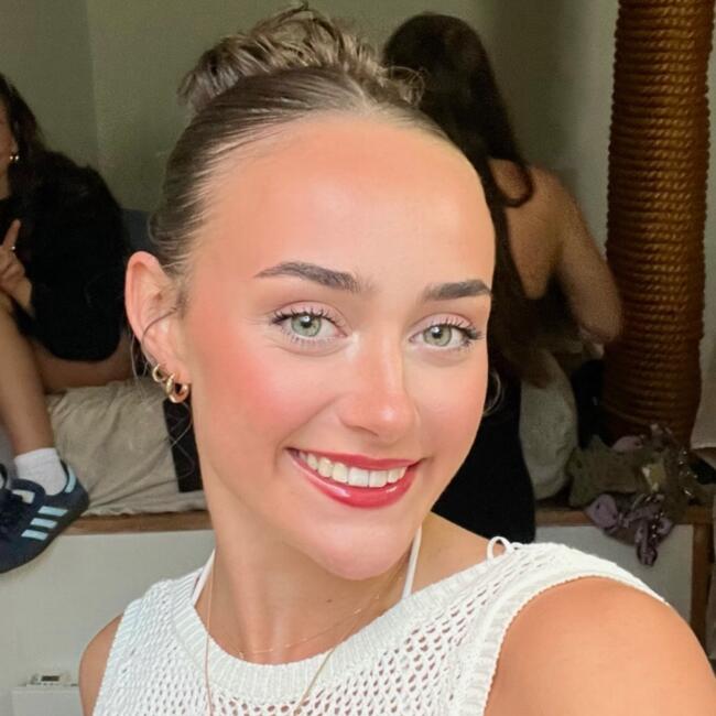 Niñera en Melbourne: Reyna