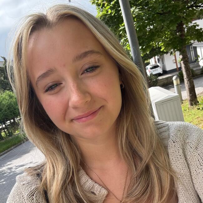 Babysitter in Innsbruck: Lilly-Marie