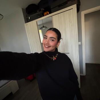 Babysitter in Roncq: Camilia