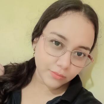 Babysitter in Quevedo: Cinthia Moran