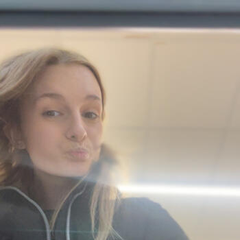 Babysitter Bournemouth: Izzie