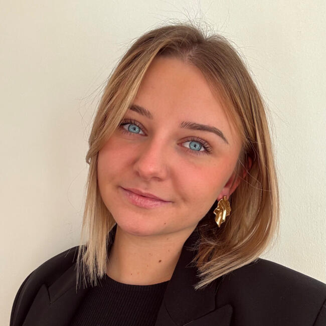 Babysitter in L'Escarène: Justine