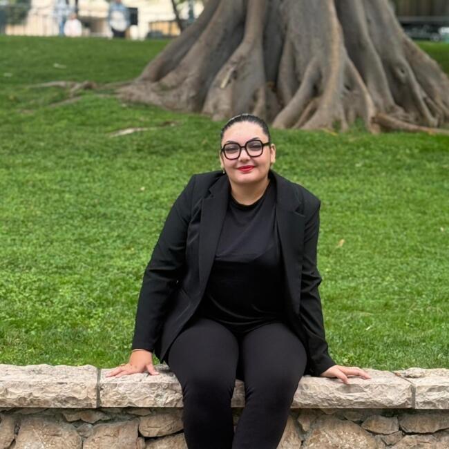 Babysitter in Toulouse: Camellia