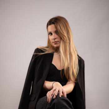 Babysitter in Limoges-Fourches: Célia