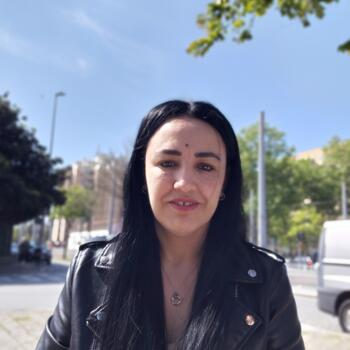 Babysitter in Porto: Mokhtaria