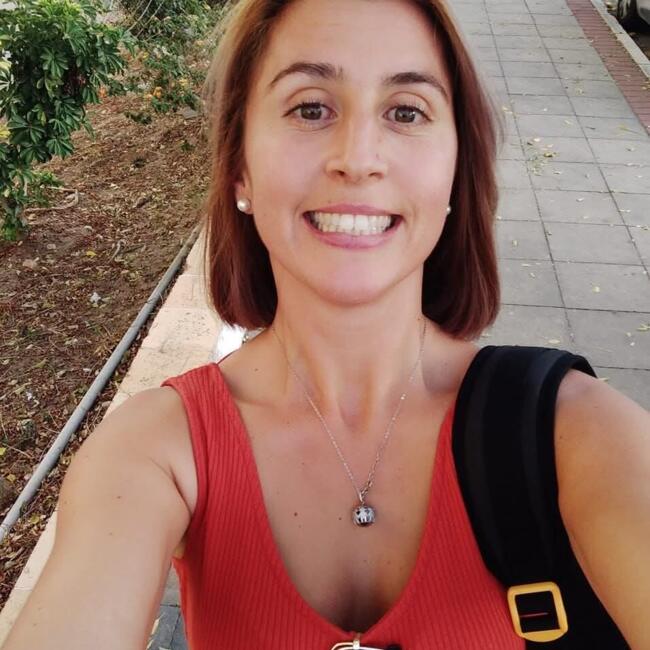 Babysitter em Faro: Raquel