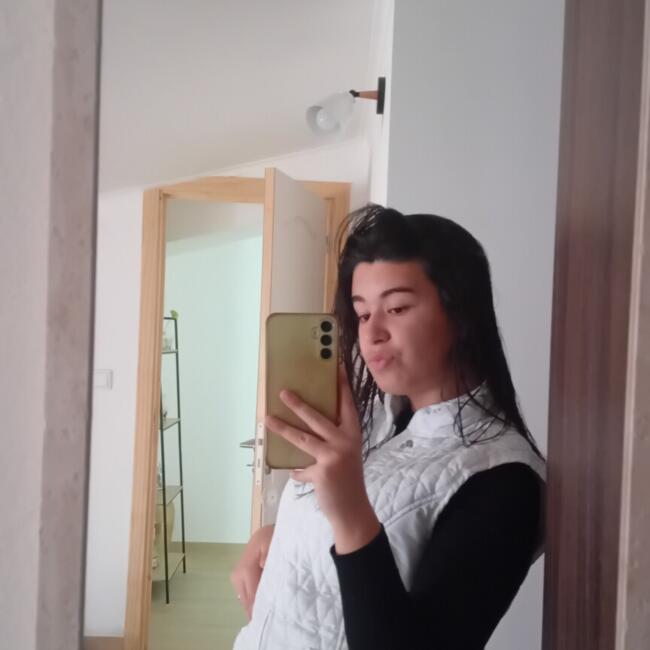 Babysitter em Elvas: Iara