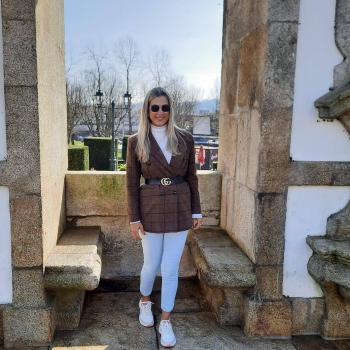 Lastenhoitaja Santa Maria da Feira: Simone