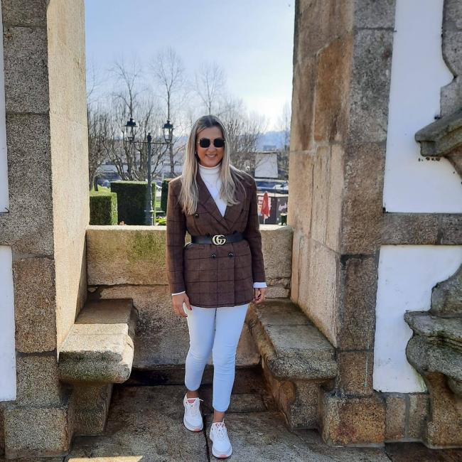 Lastenhoitaja Santa Maria da Feira: Simone