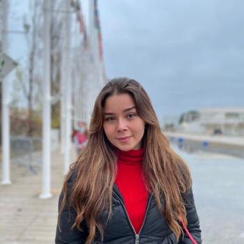 Babysitter em Oeiras: Maria