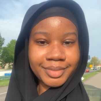 Babysitter in Essey-lès-Nancy: Emma