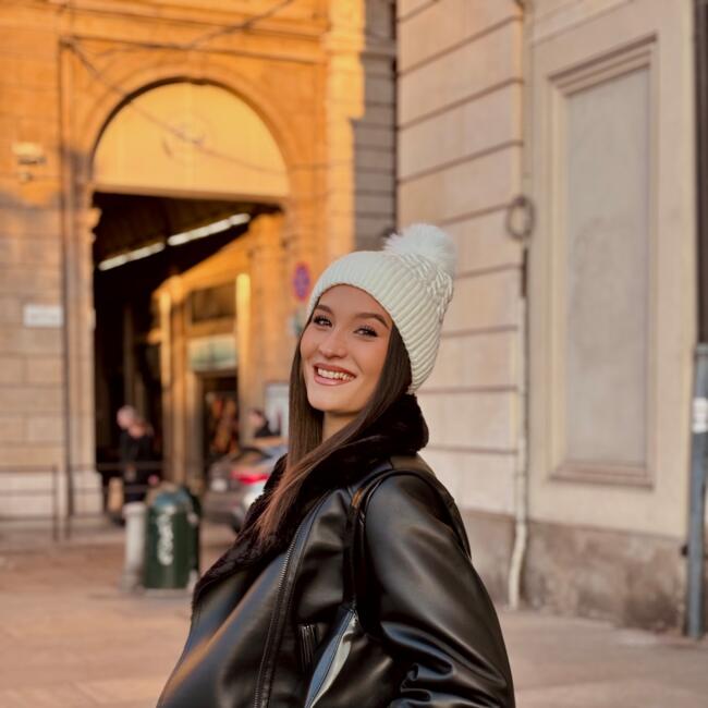 Babysitter a Rivoli: Sara