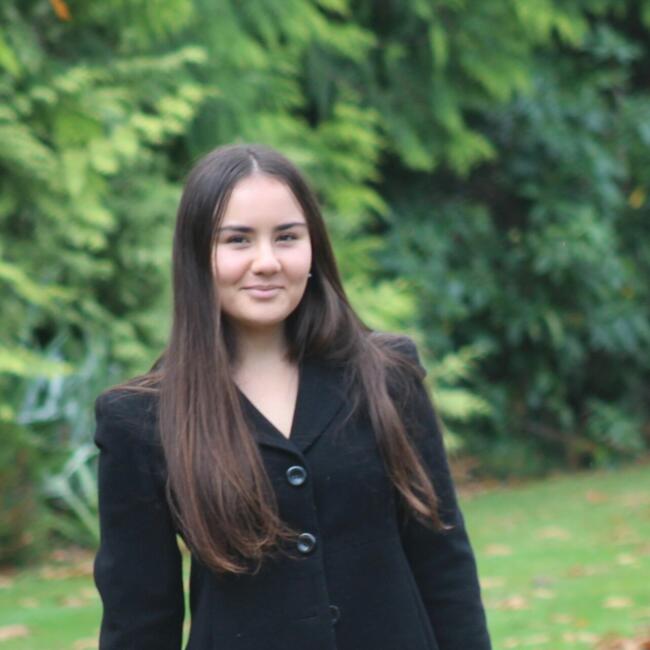 Babysitter in Auckland: Maddison