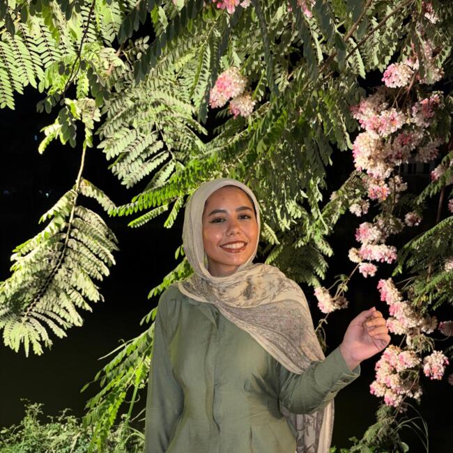 جليسة أطفال في الجيزة: Hafssa