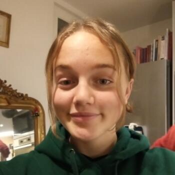 Baby-sitter in Versailles: Caroline