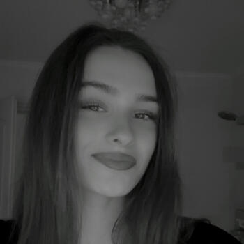 Bébiszitter Tata területén: Jázmin