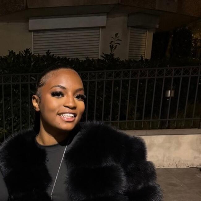 Babysitter in Marly-la-Ville: Chelsea