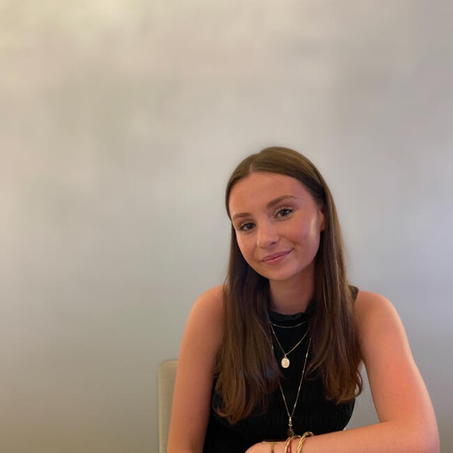 Babysitter in Bordeaux: Angele