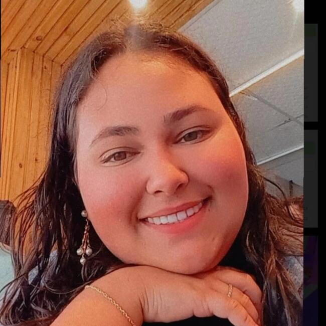 Babysitter in Itapema: Taís Carla da Silva