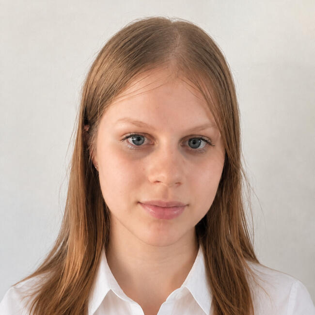 Bébiszitter Dunakeszi területén: Laura