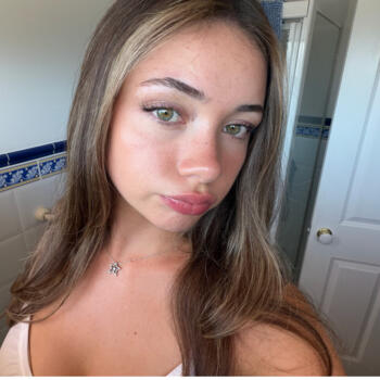 Babysitter Melbourne: Remi